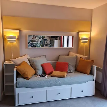 Lägenhet A 2 Pas De La De : 2 A 4 Hotes.